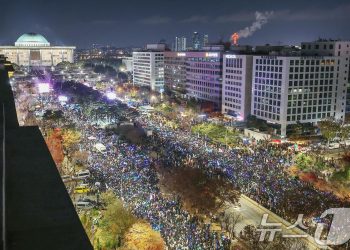 ‘尹 탄핵안’ 부결에 여의도 ‘울분’ 광화문 ‘환호’…극과 극