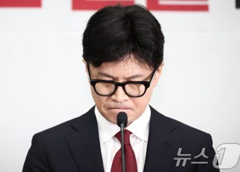 한동훈, 탄핵 찬성 선회…권성동 체제 출범, 여권 분열 ‘가속도’