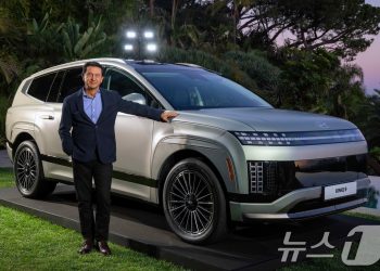 현대차는 HEV·기아는 전기차…美 친환경차 판매, 올해도 신기록