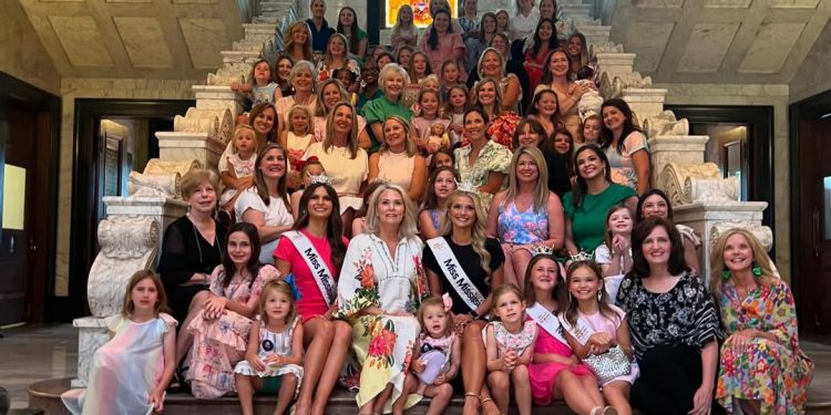 제2회 “의사당 소녀들의 날”…더 많은 여성들 정부 참여 격려