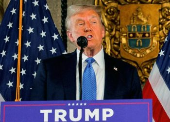 트럼프 “김정은과 잘 지내”…당선 뒤 첫 회견서 중·일·러도 언급