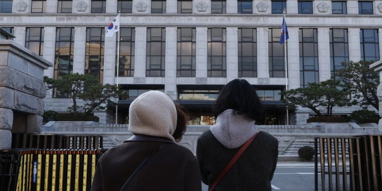 헌법재판관 임명권 공방 교착 모드…한 대행 ‘버티면’ 불가