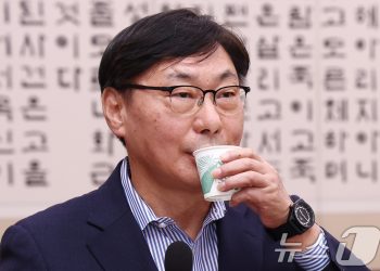 이화영 2심 징역 7년8개월…”쌍방울 대북송금, 이재명 방북비 대납”