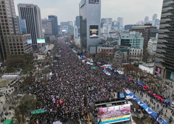 영하 날씨에도 이어진 ‘尹 퇴진’ 찬반 집회…두 쪽 난 도심