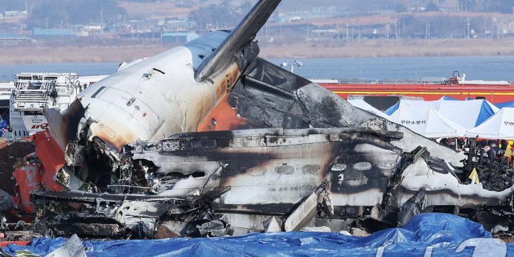 제주항공 사고기 B737 기장, 공군 출신 6800시간 비행 ‘베테랑’