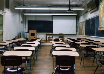 트럼프 정부 하의 미국 교육 시스템: 예산, 다양성, 이민 이슈의 격전장