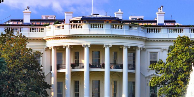 바이든, 오늘 한국전 참전용사에 훈장 추서한다