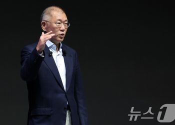 3년째 현장 신년회…정의선 “위기 극복해 미래 기회 창출”