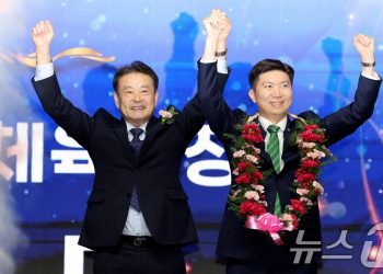 ‘새 바람’ 유승민, 제42대 대한체육회장 당선…이기흥 3연임 저지