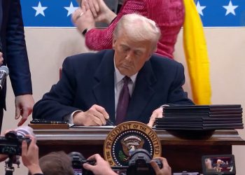 바이든이 복귀시킨 파리협정…트럼프, 또 ‘탈퇴’ 행정명령 서명