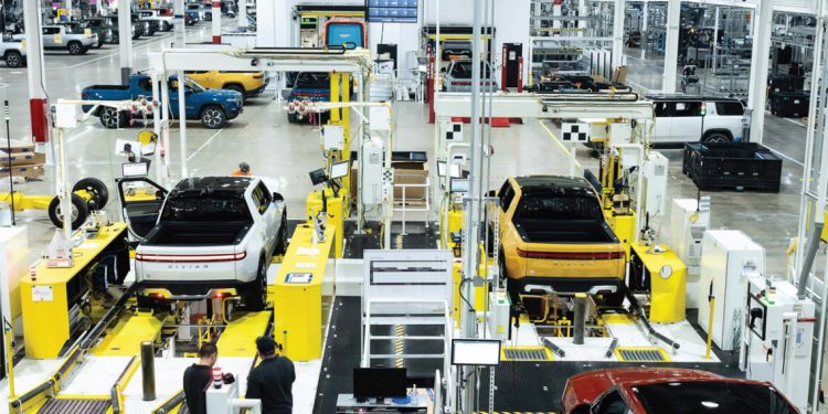 ‘전기차 후퇴’ 트럼프 행정명령에 반발…”환경재앙·일자리 우려”