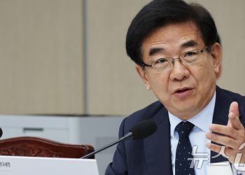 상위 1% 유튜버 한해 수입 13억원…2.4만명 중 247명만 해당