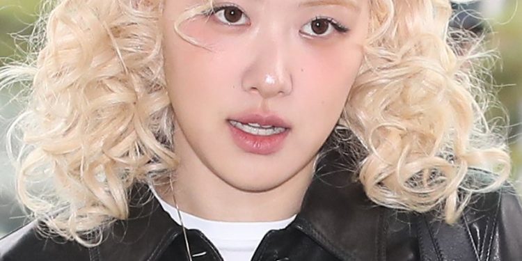 로제 ‘아파트’, 美 빌보드 ‘핫 100’ 3위…K팝 여가수 역대 최고 기록