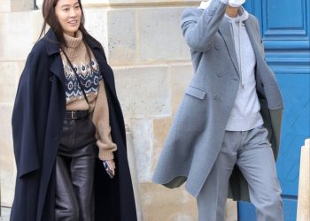 ‘공개 열애’ 이정재♥임세령, 이번엔 파리 로맨틱 데이트 현장 포착