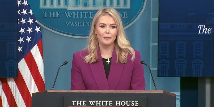 백악관, 팟캐스터·인플루언서 취재 허용…”새로운 미디어 환경 적용 필수”