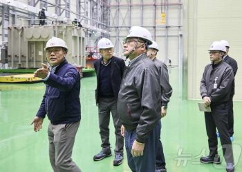 물 들어올 때 노젓는 K-전력기기…통 큰 투자로 ‘AI 특수’ 잇는다