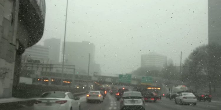 앨라배마 주 학교들, 눈 소식에 19일 등교 시간 늦추거나 원격 수업 조치