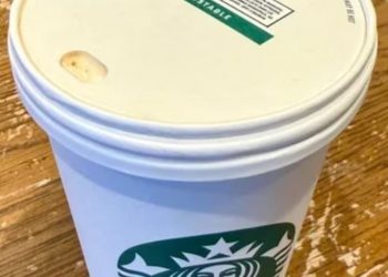 “뚜껑서 이상한 맛, 마시기도 불편” 美스타벅스 친환경 컵 불만 폭주