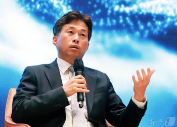 “메모리 슈퍼사이클 대비”…최태원의 ‘D램 삼각편대’ 마지막 퍼즐