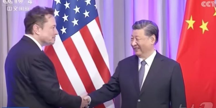 “中 대기업들, 트럼프 당선 후 머스크 회사에 은밀히 거액 투자”