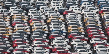 동맹·FTA도 예외 없는 트럼프 관세…글로벌 무역전쟁 막 올랐다