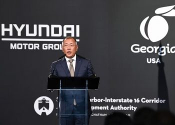 정의선 현대차그룹 회장, 작년 연봉 115억원… 전년比 7억원 감소