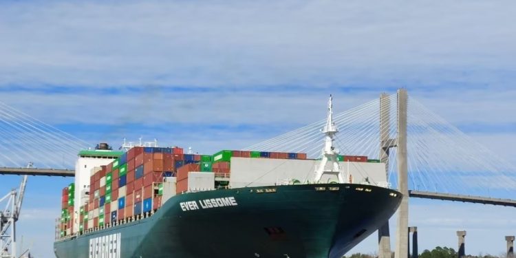 미국 1월 무역적자 사상 최대…트럼프 관세 우려에 수입 늘어