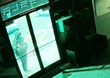 테슬라 공격 美 전역서 들불…한국계 30대도 화염병 들었다