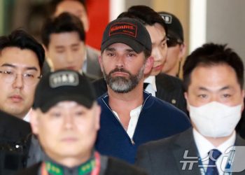 대통령 이어 총리·경제부총리도 공백 ‘정치 실종’…경제계 동분서주