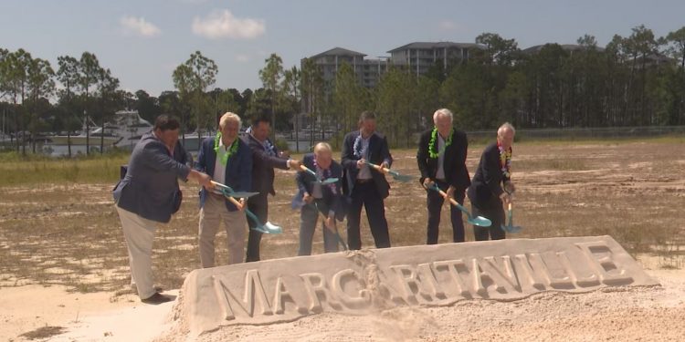 오렌지 비치 시, 마가리타빌 부지에서 착공식 개최