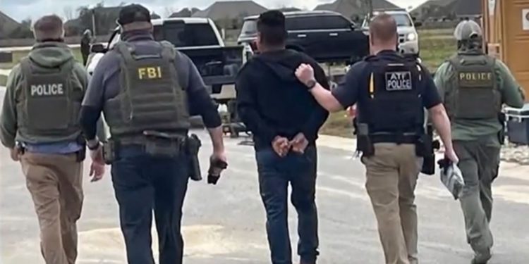 HSI, 불법 이민자 28명 모빌에서 체포