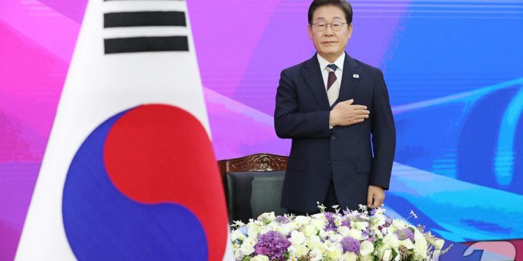 李대통령, 국방비·조선업 적극 활용시 한미동맹 새 기회