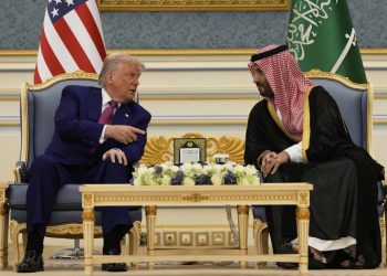 미국, 사우디·UAE에 엔비디아 블랙웰 AI칩 최대 7만개 수출 승인