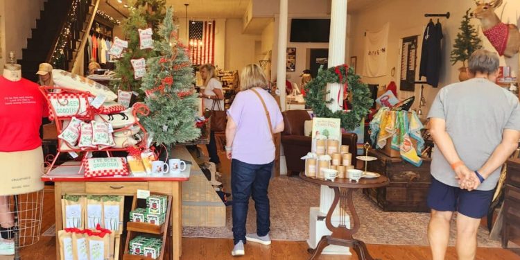 웨텀프카, 연말 쇼핑 시즌 본격 개막… “올해는 동네 가게에서 쇼핑하세요”