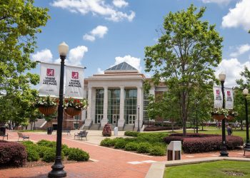 앨라배마대, 농촌 의료 인재 양성 30년…“미국 최고 수준의 농촌 의료 파이프라인”