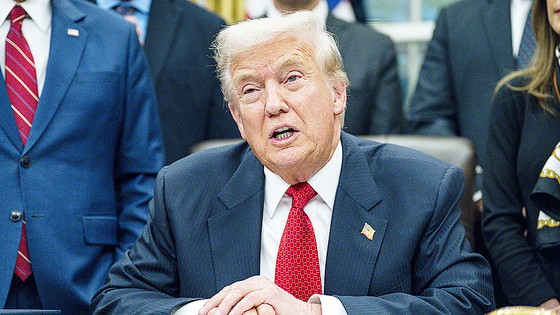 미 민주당 군·정보기관 출신 의원들 “불법 명령 거부하라” 촉구