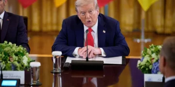 트럼프 행정부, 식품 물가 잡기 위해 ‘관세 면제 품목’ 대폭 확대 추진