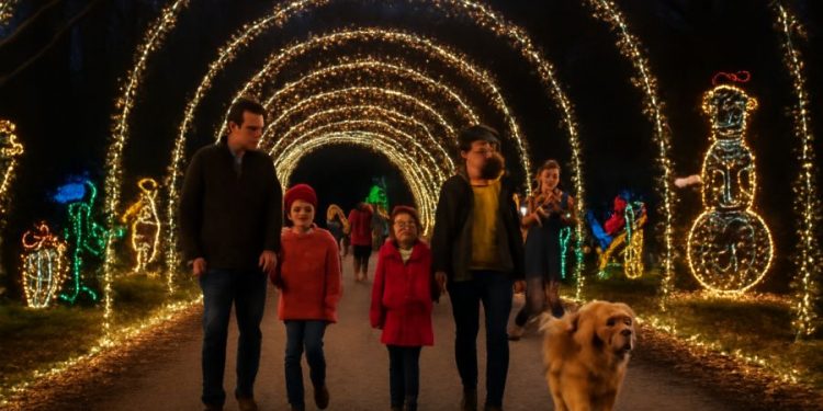 헌츠빌 식물원, 연말 맞아 ‘드라이브-스루 라이트쇼’ 개막…가족 단위 방문객 몰려