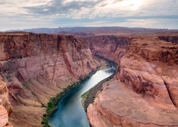 “그랜드캐니언 외국인 입장료 100달러 인상”… 미 국립공원도 ‘미국 우선주의’ 강화