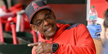 이정후의 샌프란시스코 자이언츠, 73세 론 워싱턴 전 감독 내야 코치로 영입