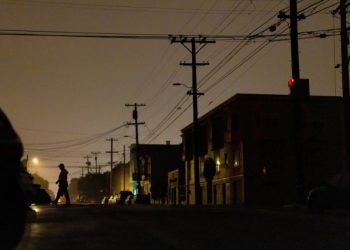 샌프란시스코 정전 복구됐지만…로보택시는 멈췄다