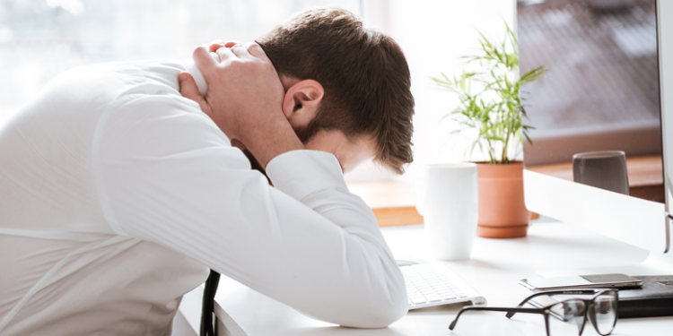 AI 해고·정치 스트레스에 녹초…미국 직장인의 올해 한 단어는 ‘피로’