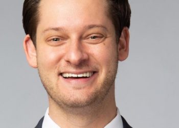 앨라바마 주 하원의원, 몽고메리 공립학교 11학년생에 뉴욕·워싱턴 견학 기회 제공