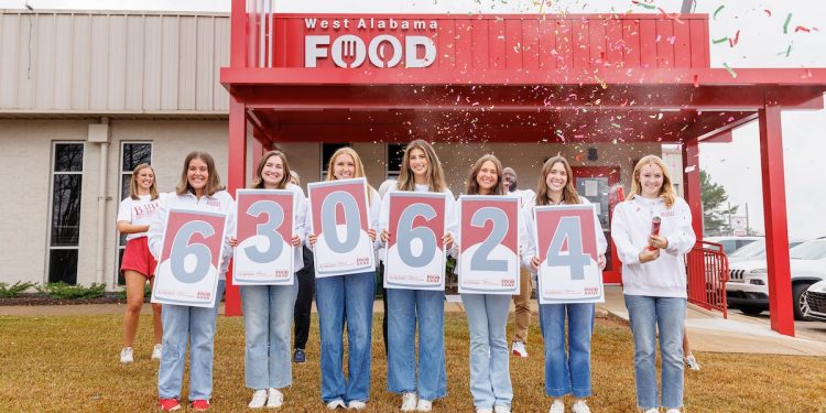 UA의 ‘비트 오번 비트 헝거(Beat Auburn Beat Hunger)’ 캠페인, 역대 최대 63만 파운드 식량 모아