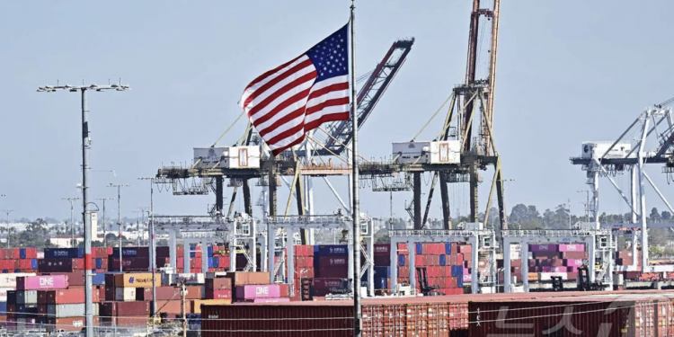 미국 경제, 예상 깬 4%대 질주