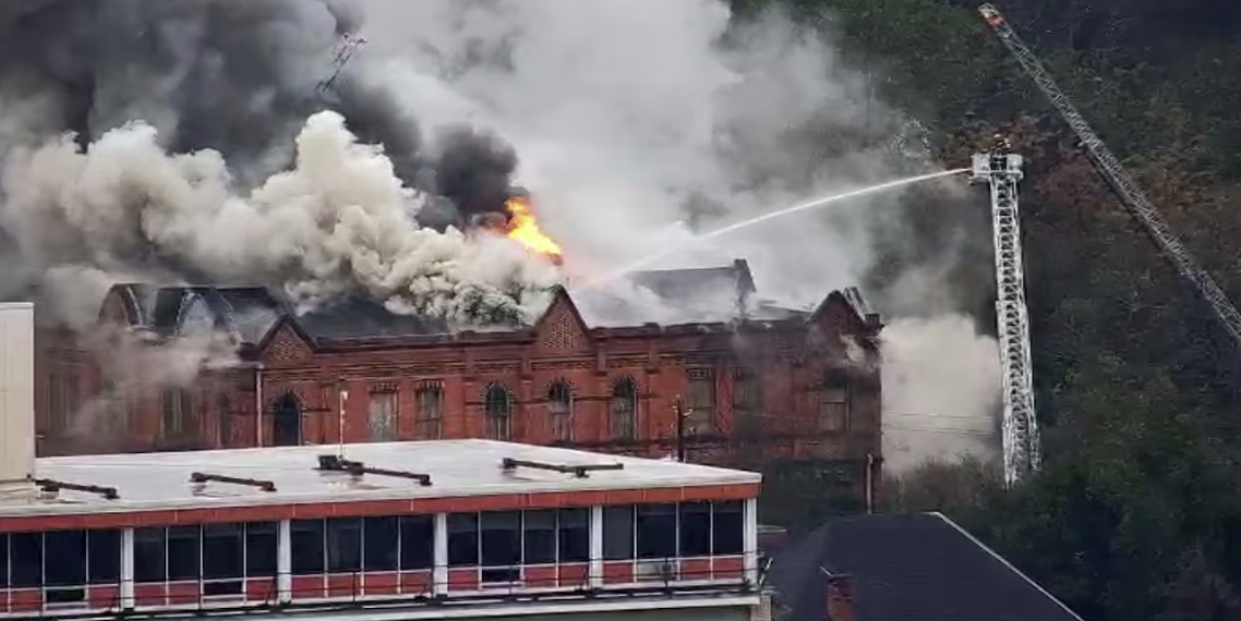 134년 역사 ‘세어 스트리트 스쿨’ 화재…몽고메리 상징 건물 큰 피해