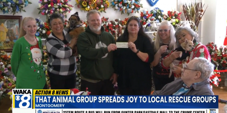 지역 비영리단체, 연말 맞아 동물 보호단체에 후원금 전달