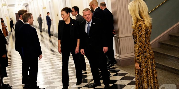 그린란드 놓고 백악관 3자 회담 성과 없이 종료…미국·덴마크 입장차 확인