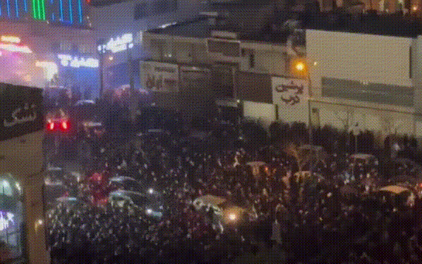 이란 12일째 들끓다…최소 45명 사망