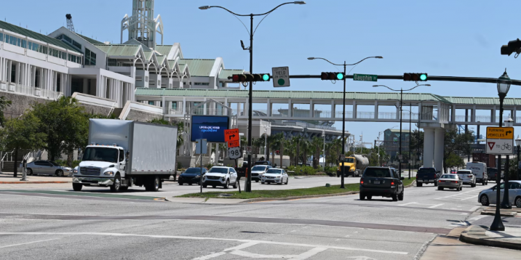 2,500만 달러 한 방…모빌 워터프런트 판이 바뀐다